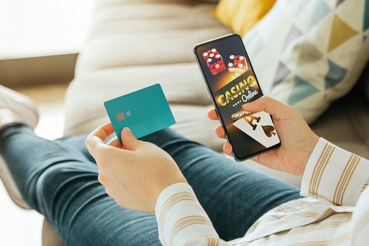 warungplay slot Android app showing sportsbook matches and slot game tiles